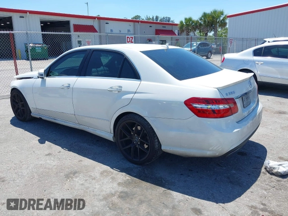2013 Mercedes-Benz E 350 Luxury with VIN WDDHF5KB9DA736261, listed as a IAAI auction lot 42046251 with 206,787 mi miles and . Bid and sale history available at DreamBid. Image 3.