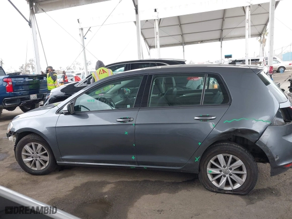 2015 Volkswagen Golf TSI SEL with VIN 3VW217AUXFM087151, listed as a IAAI auction lot 41894114 with 173,983 mi miles. Bid and sale history available at carsss.com. Image 15.