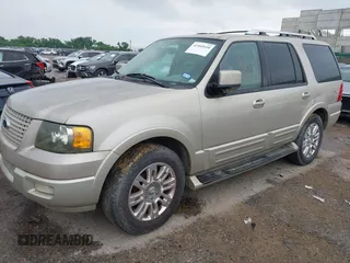 2005 Ford Expedition z VIN 1FMPU195X5LA70128, wystawiony jako IAAI lot #42443618 z przebiegiem Nie podano mil oraz . Historia ofert i sprzedaży dostępna na DreamBid. Obrazek 2.