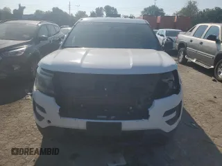 2016 Ford Utility Police Interceptor with VIN 1FM5K8AR0GGD05975, listed as a Copart auction lot 69044884 with 139,511 mi miles and Salvage Title. Bid and sale history available at carsss.com. Image 5.
