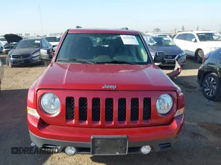 2016 Jeep Patriot Sport SE z VIN 1C4NJPBA8GD711742, wystawiony jako IAAI lot #42229302 z przebiegiem 122 732 mil mil oraz . Historia ofert i sprzedaży dostępna na DreamBid. Obrazek 13.