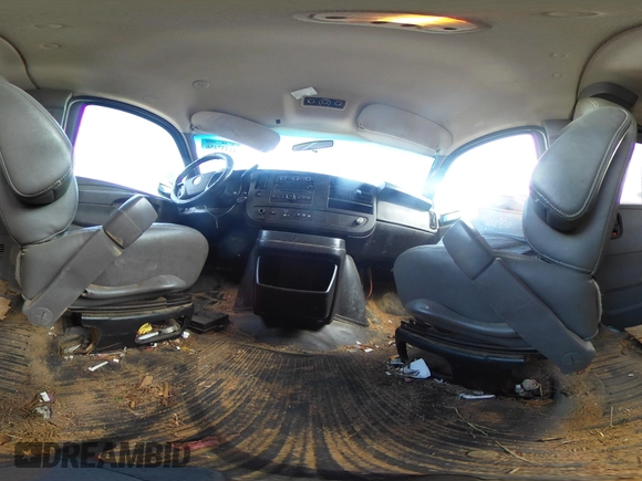 2011 Chevrolet Express Passenger LS z VIN 1GAWGPFG7B1119978, wystawiony jako IAAI lot #41437456 z przebiegiem 223 234 mil mil oraz . Historia ofert i sprzedaży dostępna na DreamBid. Obrazek 18.