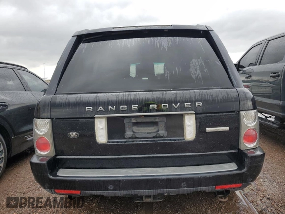 2006 Land Rover Range Rover SC z VIN SALMF13426A215380, wystawiony jako Copart lot #56039795 z przebiegiem 136 873 mil mil oraz Szkoda całkowita • Salvage title. Historia ofert i sprzedaży dostępna na DreamBid. Obrazek 6.