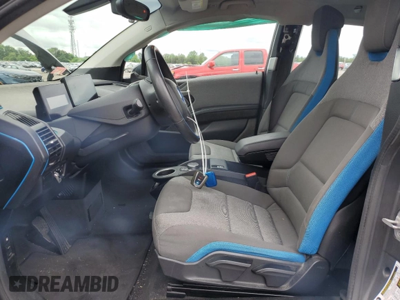 2017 BMW i3 z VIN WBY1Z8C33HV894331, wystawiony jako Copart lot #56487745 z przebiegiem 90 169 mil mil oraz Szkody całkowita. Historia ofert i sprzedaży dostępna na DreamBid. Obrazek 7.