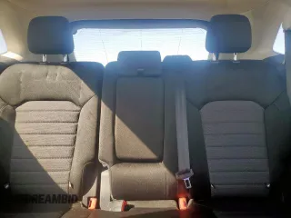 2021 Ford Edge SE z VIN 2FMPK3G94MBA46090, wystawiony jako Copart lot #49350915 z przebiegiem 99 324 mil mil oraz Czysty tytuł • Clean title. Historia ofert i sprzedaży dostępna na DreamBid. Obrazek 10.