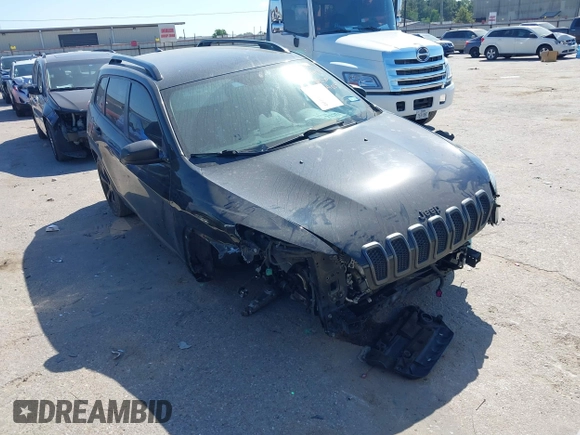 2016 Jeep Cherokee Sport z VIN 1C4PJLAB1GW324322, wystawiony jako IAAI lot #40495263 z przebiegiem 172 654 mil mil oraz . Historia ofert i sprzedaży dostępna na DreamBid. Obrazek 1.