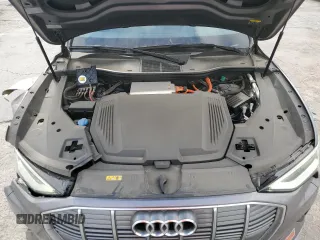 2019 Audi e-tron Prestige with VIN WA1VABGE6KB013000, listed as a Copart auction lot 46866995 with 54,469 mi miles and Salvage Title. Bid and sale history available at carsss.com. Image 13.