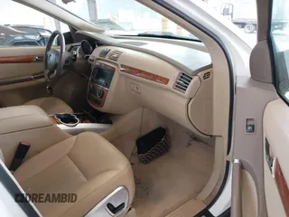 2006 Mercedes-Benz R 3.5L with VIN 4JGCB65E66A028785, listed as a IAAI auction lot 41880524 with 158,442 mi miles and . Bid and sale history available at DreamBid. Image 5.