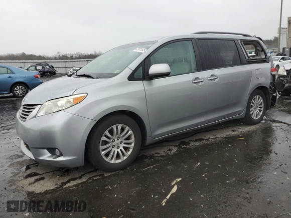 2011 Toyota Sienna XLE AAS с VIN 5TDYK3DC3BS049356, выставлен на аукционе Copart как лот 47971545 с пробегом 229 703 миль миль и Чистый • Clean title. История ставок и продаж доступна на DreamBid. Изображение 1.