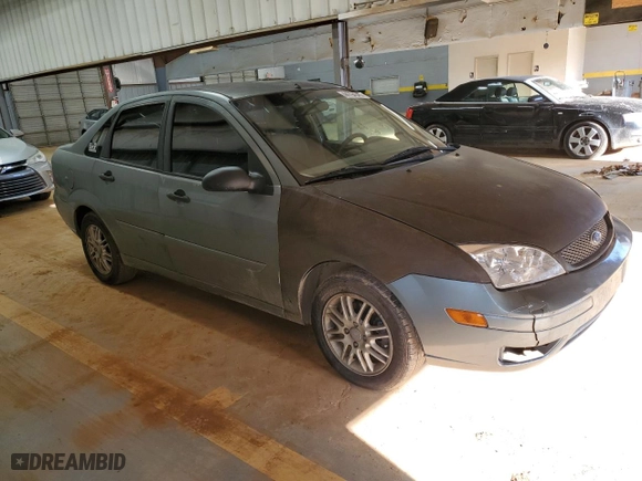 2005 Ford Focus S with VIN 1FAFP34N35W238108, listed as a Copart auction lot 44794345 with NaN miles and Salvage Title. Bid and sale history available at carsss.com. Image 4.