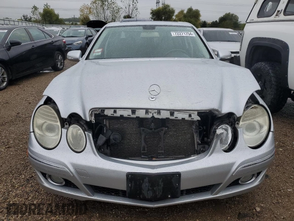 2007 Mercedes-Benz E 550 with VIN WDBUF72X77B059322, listed as a Copart auction lot 72271754 with 149,204 mi miles and Salvage Title. Bid and sale history available at DreamBid. Image 5.