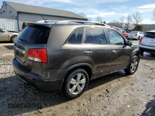 2012 Kia Sorento EX with VIN 5XYKU4A2XCG303662, listed as a Copart auction lot 45933985 with 175,911 mi miles and Non Repairable. Bid and sale history available at carsss.com. Image 3.