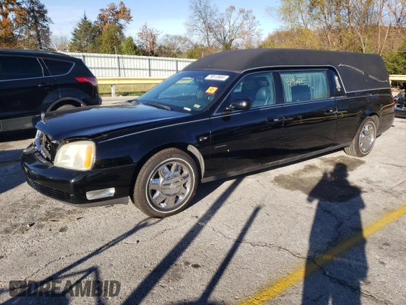 2004 Cadillac DTS Professional 1SH z VIN 1GEEH00Y34U500616, wystawiony jako Copart lot #79513664 z przebiegiem 92 769 mil mil oraz Szkody całkowita. Historia ofert i sprzedaży dostępna na DreamBid. Obrazek 1.