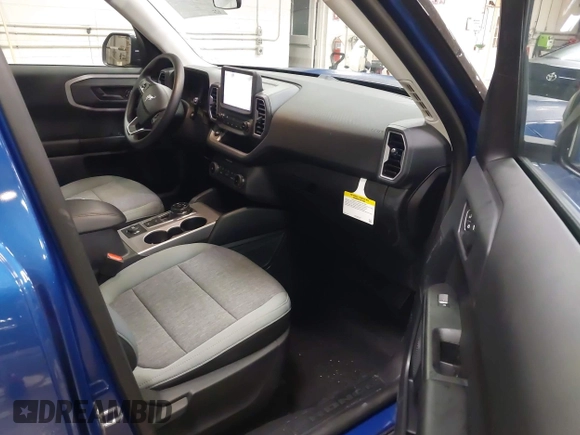 2024 Ford Bronco Sport Big Bend with VIN 3FMCR9B61RRF72020, listed as a IAAI auction lot 42188623 with 605 mi miles and . Bid and sale history available at DreamBid. Image 5.