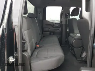 2020 Chevrolet Silverado 1500 Custom with VIN 1GCRWBEHXLZ339963, listed as a Copart auction lot 86070844 with 117,973 mi miles and Salvage Title. Bid and sale history available at carsss.com. Image 10.