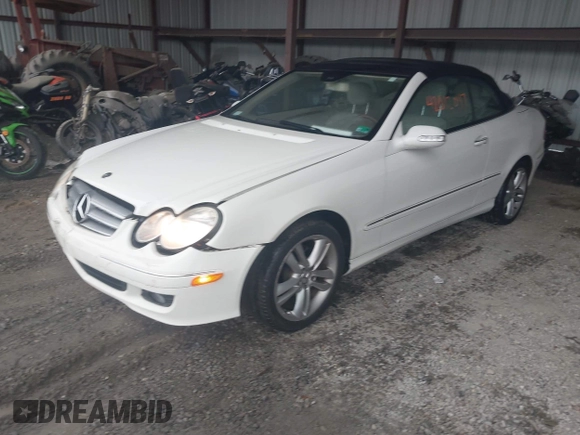 2007 Mercedes-Benz CLK 350 with VIN WDBTK56F07T082559, listed as a IAAI auction lot 42012047 with 76,513 mi miles and . Bid and sale history available at carsss.com. Image 2.
