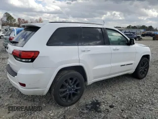 2018 Jeep Grand Cherokee Altitude with VIN 1C4RJEAG4JC433687, listed as a Copart auction lot 47780795 with 151,738 mi miles and Salvage Title. Bid and sale history available at carsss.com. Image 3.