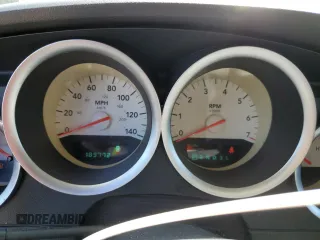 2005 Dodge Magnum SE z VIN 2D4FV48V45H647770, wystawiony jako Copart lot #72318254 z przebiegiem 189 772 mil mil oraz Szkoda całkowita • Salvage title. Historia ofert i sprzedaży dostępna na DreamBid. Obrazek 9.