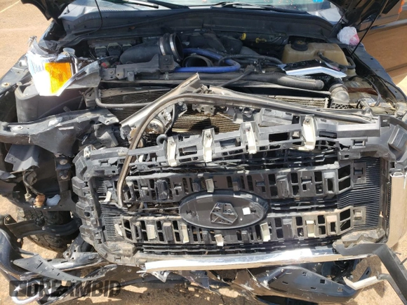 2012 Ford F-250 XL z VIN 1FT7W2BT4CEB21475, wystawiony jako Copart lot #55452145 z przebiegiem 262 087 mil mil oraz Szkoda całkowita • Salvage title. Historia ofert i sprzedaży dostępna na DreamBid. Obrazek 11.