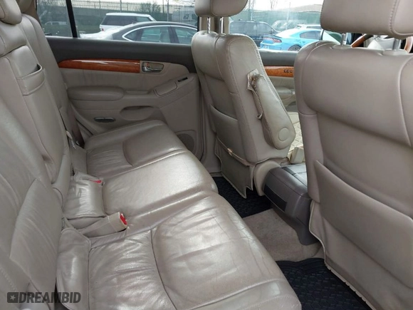 2004 Lexus GX 470 with VIN JTJBT20X540055295, listed as a IAAI auction lot 41847539 with NaN miles. Bid and sale history available at carsss.com. Image 8.