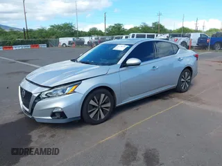 2020 Nissan Altima 2.5 SL with VIN 1N4BL4EV2LC135355, listed as a IAAI auction lot 41778726 with 104,603 mi miles. Bid and sale history available at carsss.com. Image 17.
