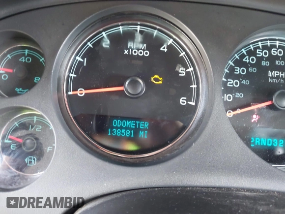 2008 Chevrolet Avalanche LS z VIN 3GNEC12J08G193046, wystawiony jako IAAI lot #42084024 z przebiegiem 138 581 mil mil oraz . Historia ofert i sprzedaży dostępna na DreamBid. Obrazek 7.