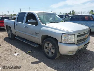 2010 Chevrolet Silverado 1500 LT with VIN 3GCRCSE09AG267881, listed as a IAAI auction lot 41828417 with 344,236 mi miles. Bid and sale history available at carsss.com. Image 1.