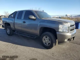 2007 Chevrolet Silverado 1500 LT w/1LT with VIN 1GCEC19J57Z547964, listed as a Copart auction lot 80349054 with 139,420 mi miles and Salvage Title. Bid and sale history available at carsss.com. Image 4.