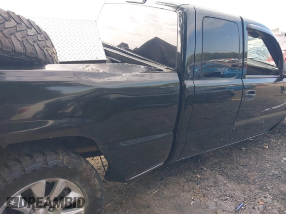 1999 Chevrolet Silverado 1500 LT with VIN 1GCEK19T5XE103902, listed as a IAAI auction lot 40495191 with Not Provided miles and . Bid and sale history available at DreamBid. Image 15.