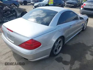 2004 Mercedes-Benz SL 500 with VIN WDBSK75F44F071115, listed as a IAAI auction lot 42565805 with 80,201 mi miles and . Bid and sale history available at DreamBid. Image 4.