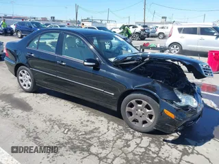 2005 Mercedes-Benz C 240 with VIN WDBRF61J15F622903, listed as a IAAI auction lot 41814269 with 60,841 mi miles and . Bid and sale history available at DreamBid. Image 1.