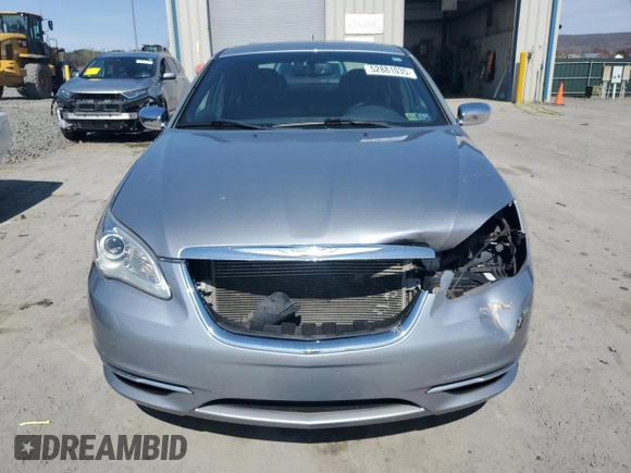 2013 Chrysler 200 Limited with VIN 1C3CCBCG6DN543455, listed as a Copart auction lot 52881035 with 105,722 mi miles and Salvage Title. Bid and sale history available at carsss.com. Image 5.