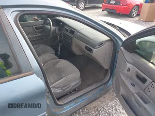 2006 Ford Taurus SE z VIN 1FAFP53U96A241825, wystawiony jako IAAI lot #42286654 z przebiegiem 205 136 mil mil oraz . Historia ofert i sprzedaży dostępna na DreamBid. Obrazek 5.
