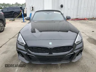 2024 BMW Z4 sDrive30i with VIN WBAHF3C09RWY35844, listed as a Copart auction lot 61809905 with Not provided miles and Salvage title. Bid and sale history available at DreamBid. Image 5.