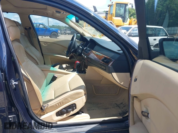 2007 BMW 5 Series 550i z VIN WBANB53527CP07563, wystawiony jako IAAI lot #42423575 z przebiegiem 122 091 mil mil oraz . Historia ofert i sprzedaży dostępna na DreamBid. Obrazek 5.