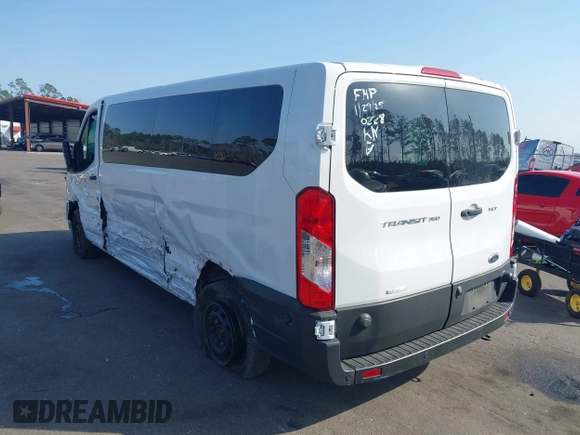2024 Ford Transit Passenger XL z VIN 1FBAX2YGXRKA28228, wystawiony jako IAAI lot #41557793 z przebiegiem 32 264 mil mil oraz . Historia ofert i sprzedaży dostępna na DreamBid. Obrazek 3.