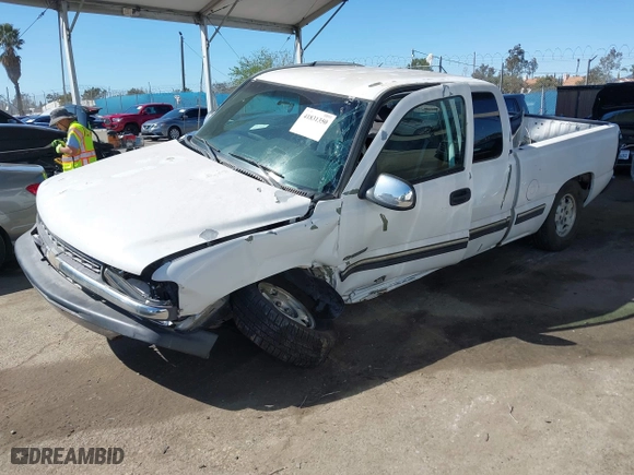 2001 Chevrolet Silverado 1500 LT with VIN 2GCEC19T811396197, listed as a IAAI auction lot 41831350 with 1 mi miles. Bid and sale history available at carsss.com. Image 2.