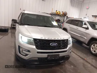 2016 Ford Explorer Sport z VIN 1FM5K8GT9GGD27511, wystawiony jako IAAI lot #42031898 z przebiegiem 113 335 mil mil oraz . Historia ofert i sprzedaży dostępna na DreamBid. Obrazek 13.