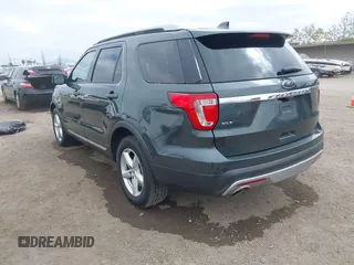 2016 Ford Explorer XLT with VIN 1FM5K7D86GGA07654, listed as a IAAI auction lot 42093797 with 138,097 mi miles. Bid and sale history available at carsss.com. Image 3.