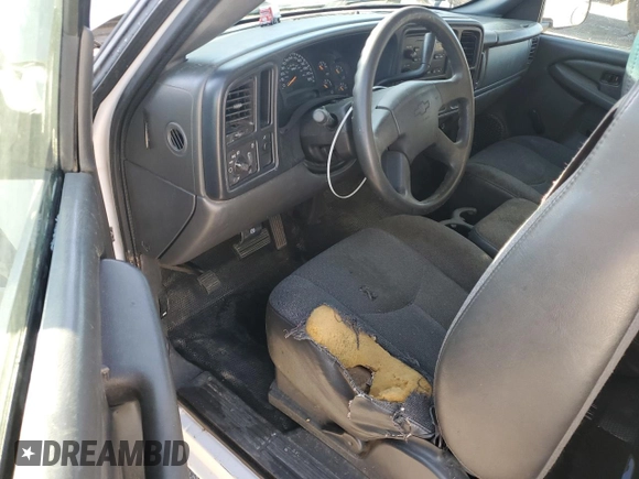 2005 Chevrolet Silverado 1500 Work Truck with VIN 1GCEC14X45Z226541, listed as a Copart auction lot 51903105 with 307,751 mi miles and Salvage Title. Bid and sale history available at carsss.com. Image 8.