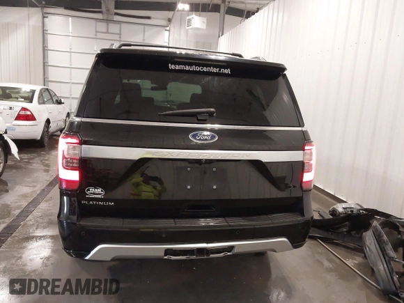 2018 Ford Expedition Platinum with VIN 1FMJU1MT8JEA09886, listed as a IAAI auction lot 42174142 with 150,141 mi miles and . Bid and sale history available at DreamBid. Image 17.