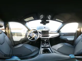 2024 Jeep Compass Latitude с VIN 3C4NJDBN4RT117244, выставлен на аукционе IAAI как лот 42702449 с пробегом 31 533 миль миль и . История ставок и продаж доступна на DreamBid. Изображение 19.