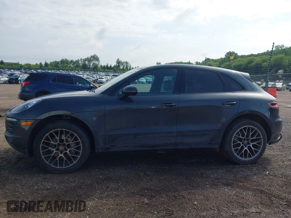 2018 Porsche Macan S with VIN WP1AB2A51JLB31120, listed as a IAAI auction lot 42543887 with 131,088 mi miles and . Bid and sale history available at DreamBid. Image 14.