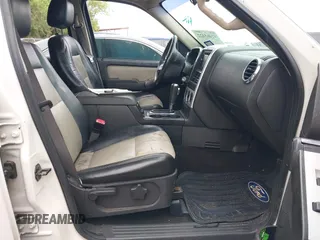 2008 Ford Explorer XLT with VIN 1FMEU63848UA58899, listed as a IAAI auction lot 42465422 with 205,889 mi miles and . Bid and sale history available at DreamBid. Image 5.