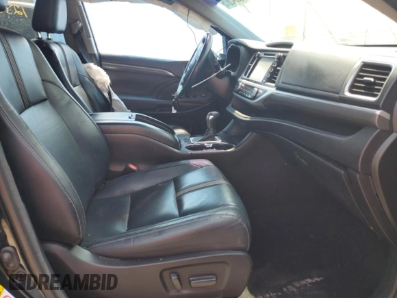 2018 Toyota Highlander SE with VIN 5TDJZRFH1JS884265, listed as a Copart auction lot 59542875 with 128,352 mi miles and Non repairable. Bid and sale history available at DreamBid. Image 7.