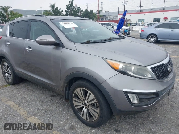 2014 Kia Sportage EX with VIN KNDPC3AC9E7571730, listed as a IAAI auction lot 42164657 with 77,045 mi miles and . Bid and sale history available at DreamBid. Image 1.
