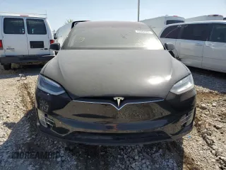 2016 Tesla Model X 70D z VIN 5YJXCBE25GF004035, wystawiony jako Copart lot #43964955 z przebiegiem 127 100 mil mil oraz Szkody całkowita. Historia ofert i sprzedaży dostępna na DreamBid. Obrazek 5.