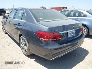 2014 Mercedes-Benz E 350 Sport z VIN WDDHF5KB0EA859397, wystawiony jako IAAI lot #41996300 z przebiegiem 110 196 mil mil oraz . Historia ofert i sprzedaży dostępna na DreamBid. Obrazek 3.