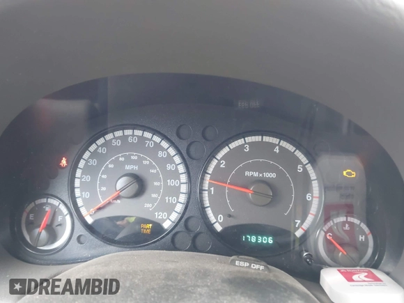 2007 Jeep Liberty Sport with VIN 1J8GL48K47W665227, listed as a IAAI auction lot 41667155 with 178,306 mi miles and . Bid and sale history available at DreamBid. Image 7.