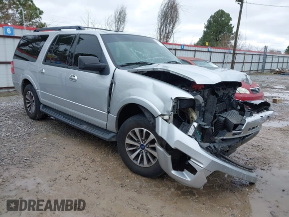 2015 Ford Expedition EL XLT with VIN 1FMJK1HT8FEF19873, listed as a IAAI auction lot 41329651 with 233,889 mi miles. Bid and sale history available at carsss.com. Image 1.